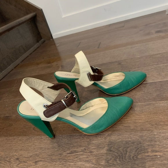 Shoes - Vintage Style Green Pointed Toe Heels Ankle Strap Colorblock Pumps Size 6